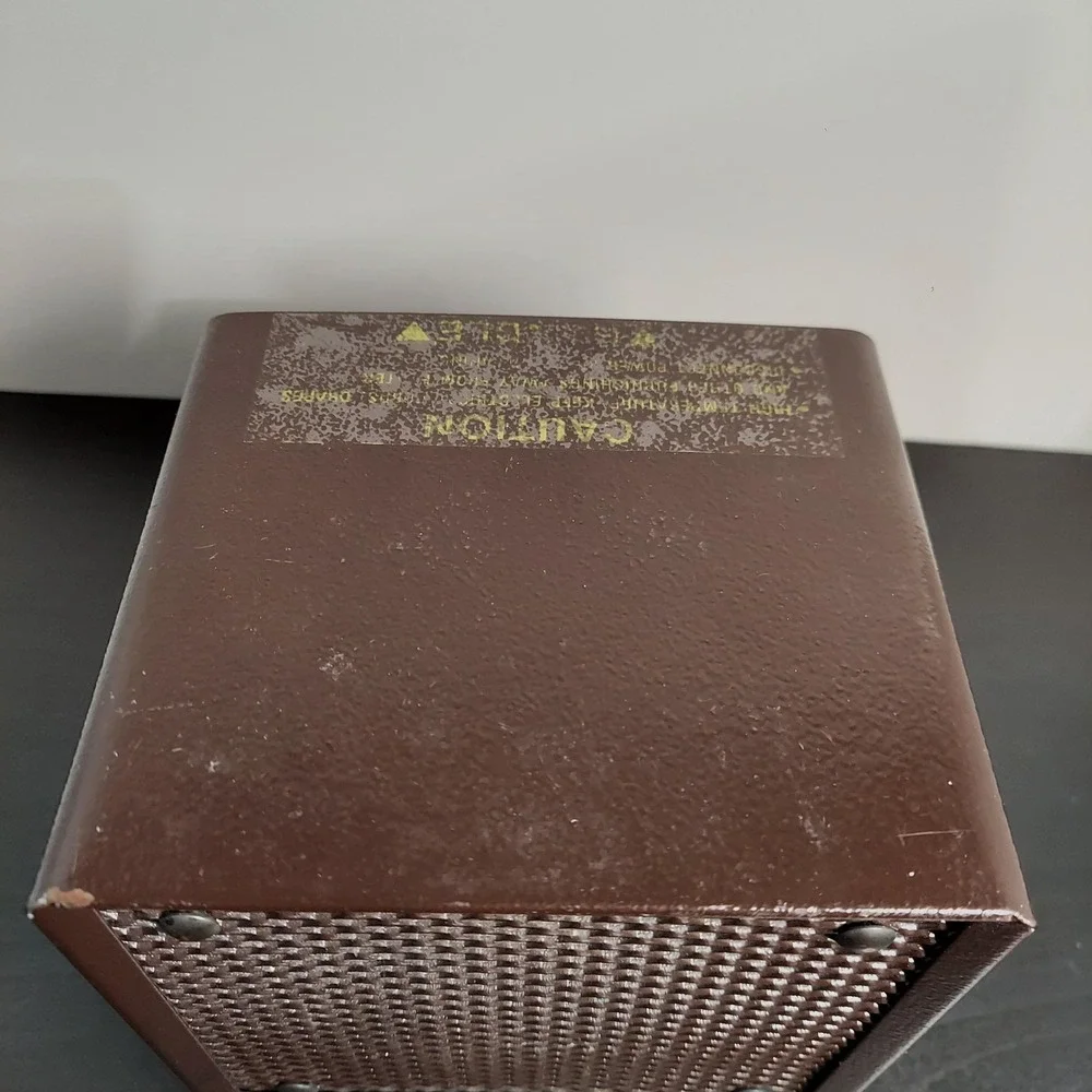 Vintage Pelonis Disc Furnace Portable Electric Heater Brown USA P-861 TC/VHC‎